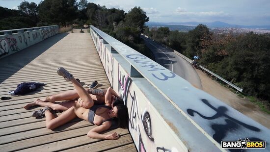 Анальный трафик в Барселоне