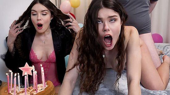 Погасила свечи и загадала желание