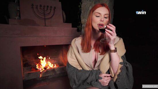 Две спасательные сиськи под дождём