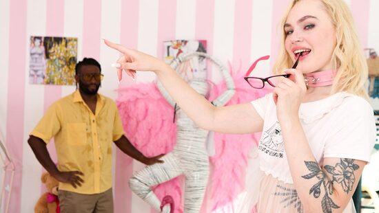 Барби никогда не будет секретаршей