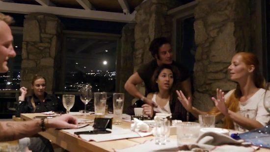 Группа молодых похотливых студентов шикарно провели время на выходных