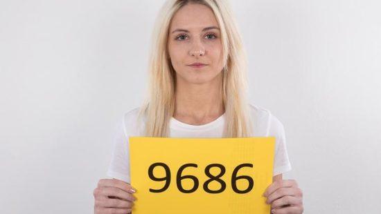 Неопытная Сабина согласилась на все, что бы стать порноактрисой