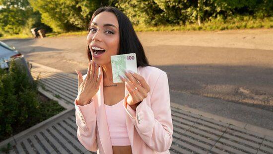 А ты точно модельный агент?