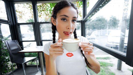 Милая беседа за чашкой кофе?