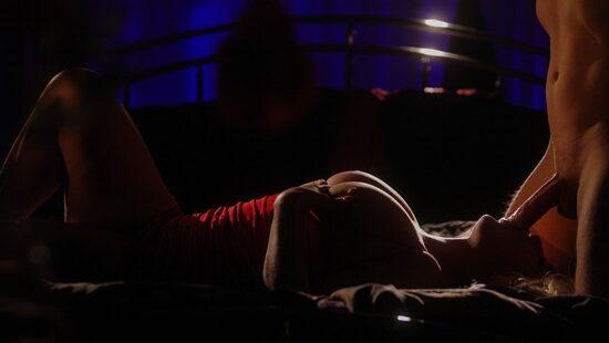 Всё из-за красного платья