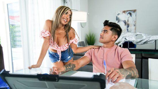 Стопроцентный гетеросексуал и мамоёб